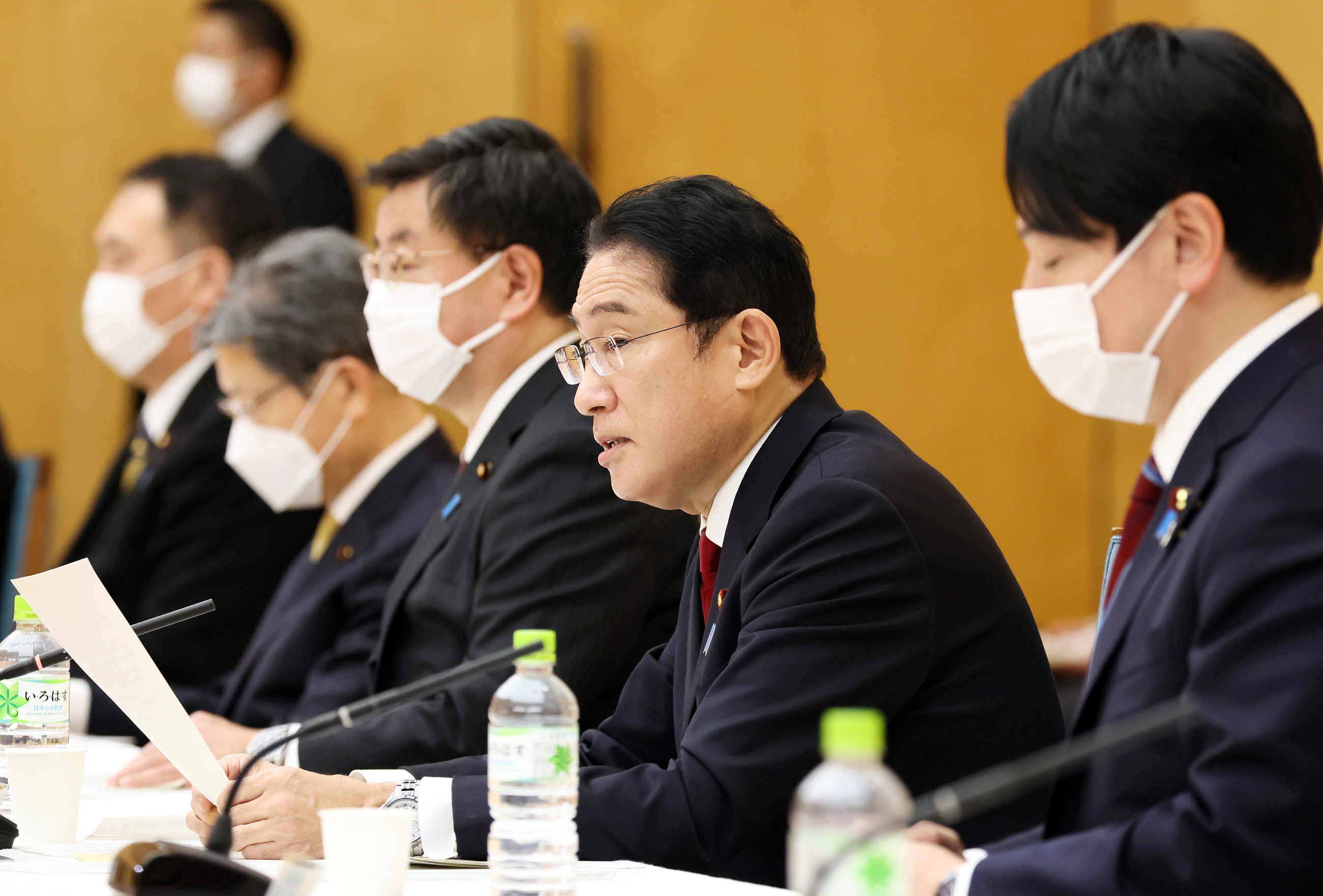 出席男女共同参与会议